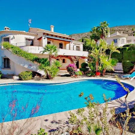 Nessa - Well Furnished With Panoramic Views In