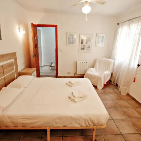 Nessa - Well Furnished With Panoramic Views In