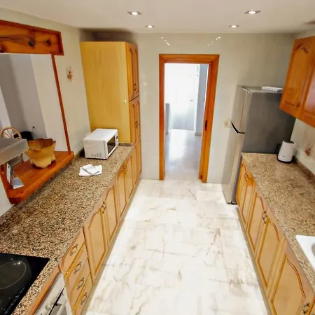 Nessa - Well Furnished With Panoramic Views In Villa *