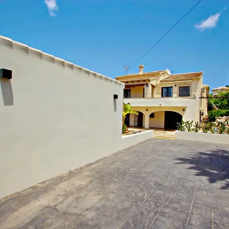 Nessa - Well Furnished With Panoramic Views In